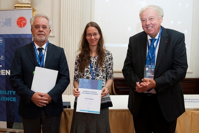 Átadták az Akadémián a Burgen Scholar kiválósági díjakat