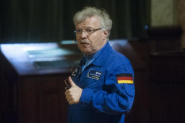 Saját szememmel láthattam, hogy a Föld kerek – interjú Reinhold Ewald űrhajóssal az Indexen