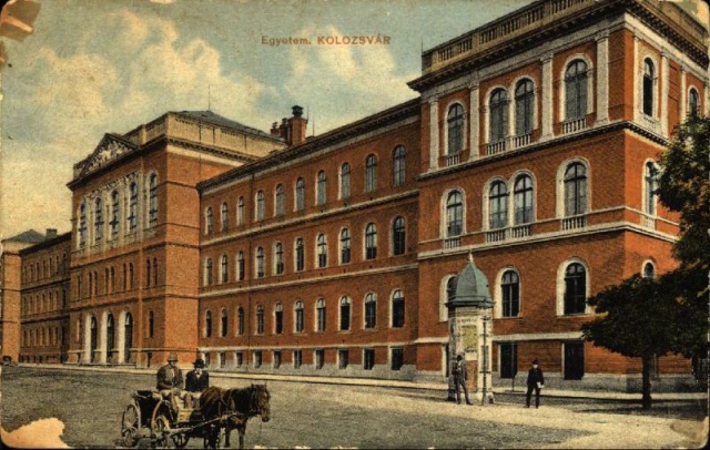 A Kolozsvári Magyar Királyi Ferenc József Tudományegyetemet 1972-ben alapították. Főépülete 1893–1902 között készült el a Farkas (ma Kogălniceanu) utcában