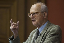 Az Akadémián járt a Nobel-díjas Rainer Weiss, a gravitációs hullámok mérésének atyja