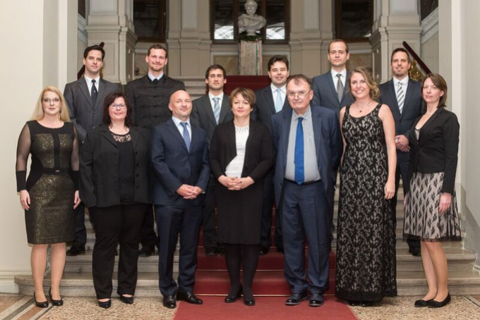 Junior Prima díjat vehetett át tíz fiatal kutató az Akadémián