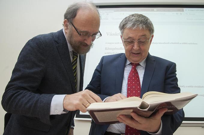 Bemutatták A magyar nyelv nagyszótárának hetedik kötetét