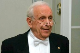 Elhunyt Roy Jay Glauber Nobel-díjas fizikus, az MTA tiszteleti tagja