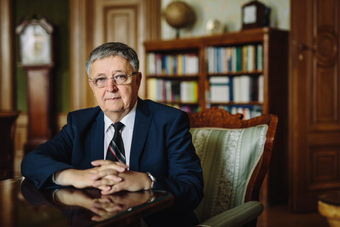 A tudomány felelőssége többet jelent az eredmények közlésénél – interjú Lovász Lászlóval a World Science Forumról