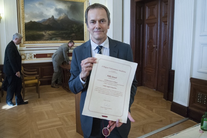 183 millió éves történet: a toarci esemény a kora jurában – Pálfy József rendes tag székfoglaló előadása