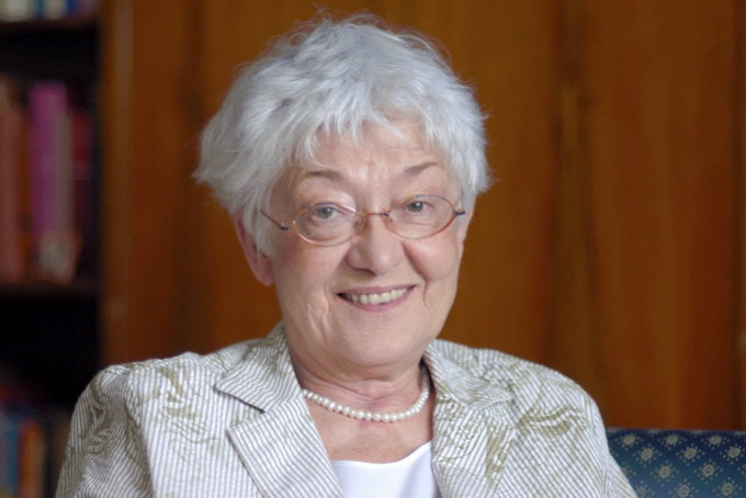 Elhunyt Péter Katalin történész