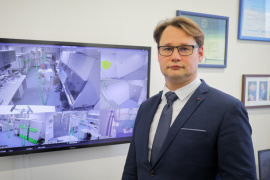 A távolságtartási és maszkviselési szabályok most hatványozottan érvényesek – Jakab Ferenc virológus a jelenlegi helyzetről az Arénában