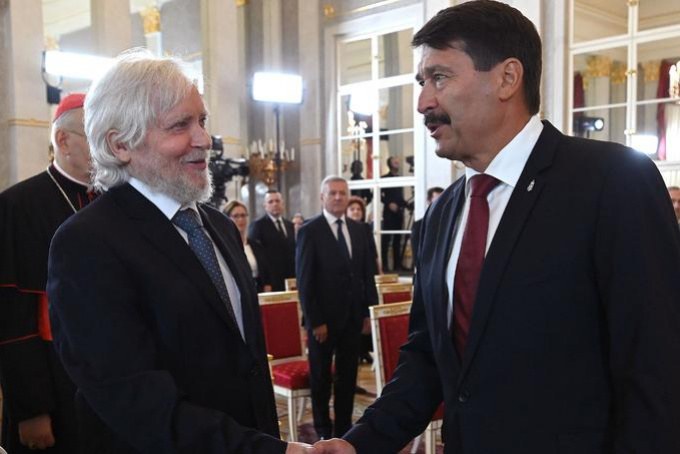 Szemerédi Endre matematikus, az MTA rendes tagja a Magyar Szent István-rend idei kitüntetettje