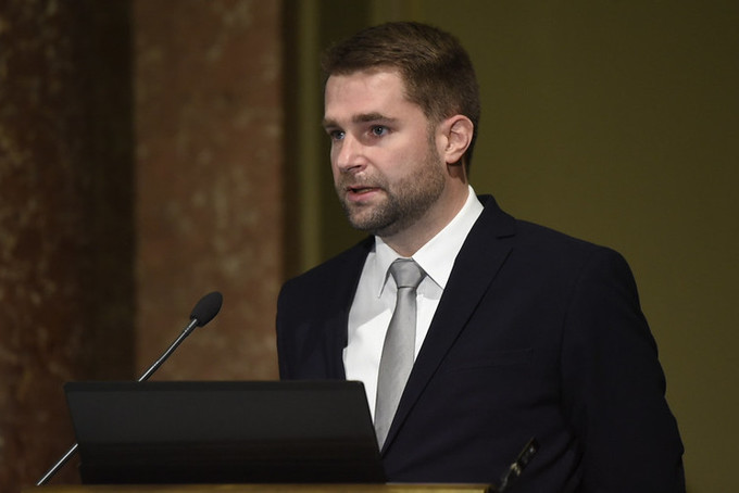 Karsai Márton: Fertőzésterjedések adatalapú modellezése, avagy hálózatok a koronavírus-járvány modellezésének szolgálatában – videón az előadás