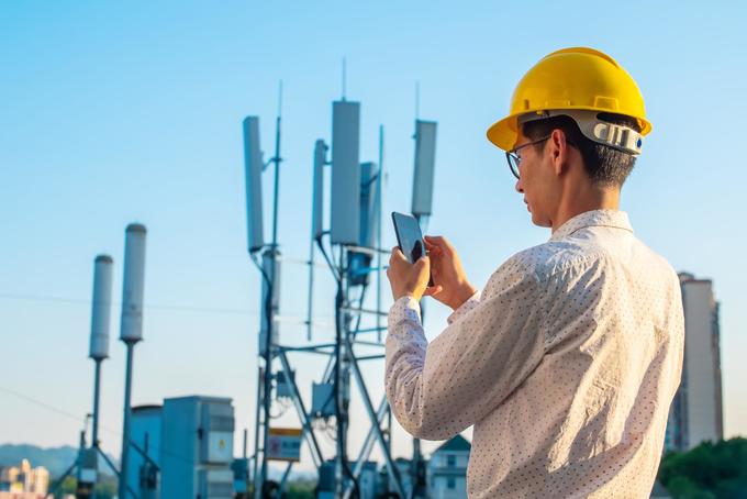 Az 5G mobilhálózatok egészségügyi és környezeti hatásai – Vitaülést tartottak az Akadémián