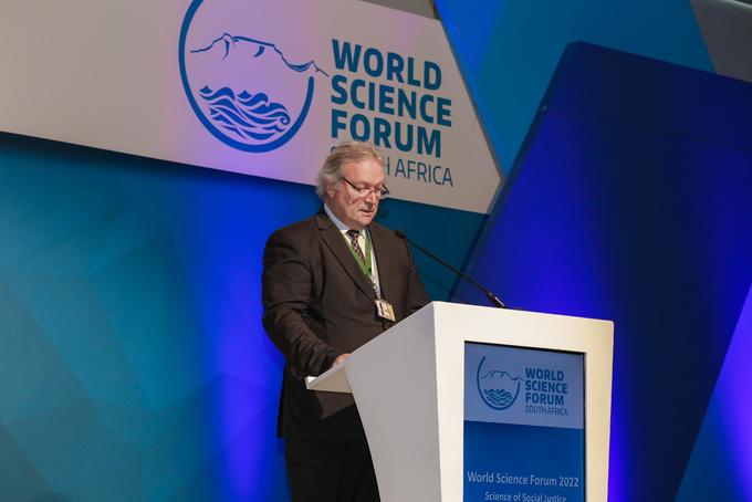 „Nem engedhetjük meg, hogy tehetséges elmék kallódjanak el” – Freund Tamás köszöntője a World Science Forum nyitóünnepségén