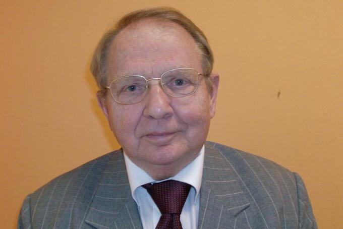Elhunyt Daróczy Zoltán Széchenyi-díjas matematikus, az MTA rendes tagja