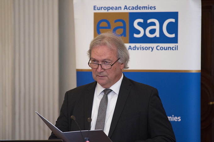 Magyarország soros EU-elnöksége előestéjén Budapesten tartotta ülését az EASAC Tanácsa