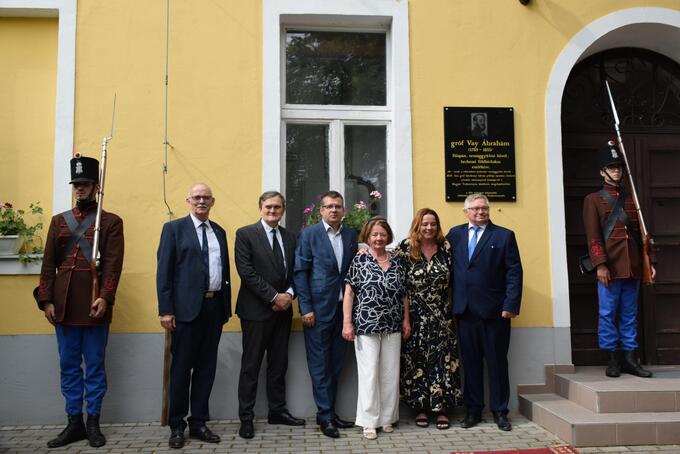Emléktáblát avattak Vay Ábrahámnak Berkeszen