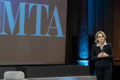 Útkezdet vagy végállomás?: Külföldi tanulmányok és kivándorlás –  Videón Szabó Andrea tudományünnepi előadása