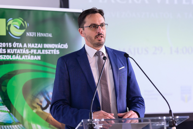 Nem a túlélés, hanem a fejlődés a cél – Interjú Domokos Péterrel, a Kutatási Kiválósági Tanács elnökével, az NKFIH társelnökével