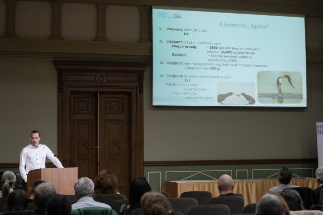 A konferencián készült fotógaléria a képre kattintva érhető el