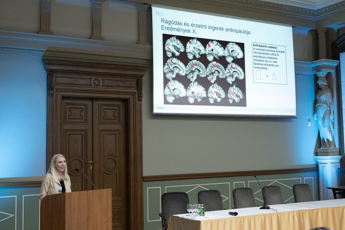 Új neurotechnológiák a szinapszisoktól a viselkedésig – Videón az MTA VIII. Biológiai Tudományok Osztálya ünnepi hónapjának szimpóziuma