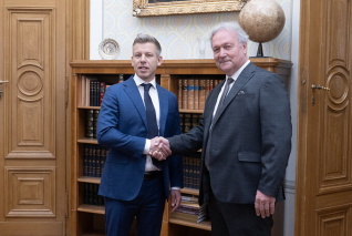 „Közös szolgálat” – Freund Tamás és Magyar Péter köszöntője a Magyar Tudományos Akadémia 200. közgyűlésén
