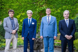Visegrádi országok tudományos akadémiáinak találkozója Szomolányban