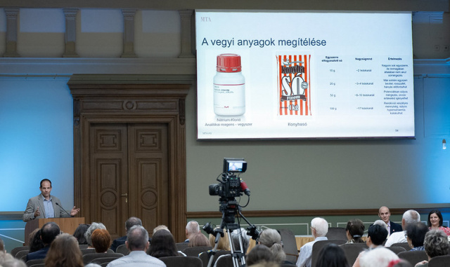 A konferencián készült fotóink a képre kattintva tekinthetők meg