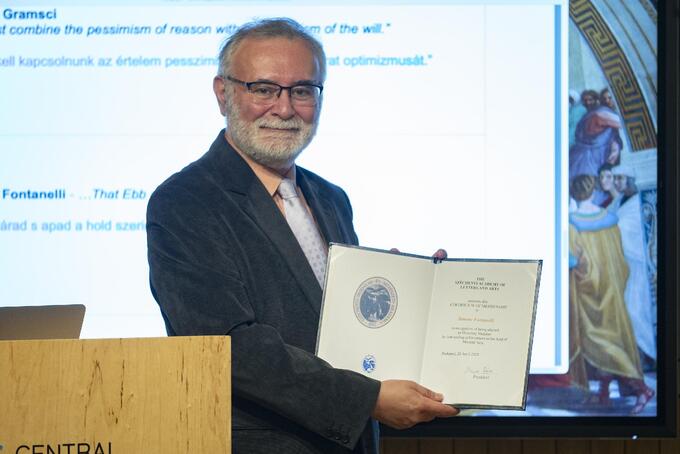 Simone Fontanelli székfoglaló előadása