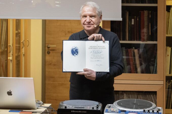 Ifjabb Kurtág György székfoglaló előadása